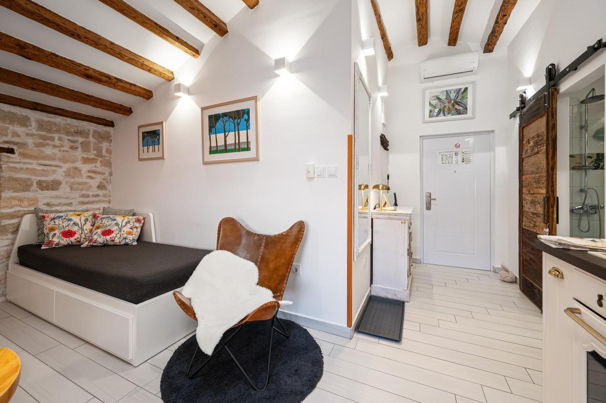 Apartman Tutto Bene ロヴィニ エクステリア 写真
